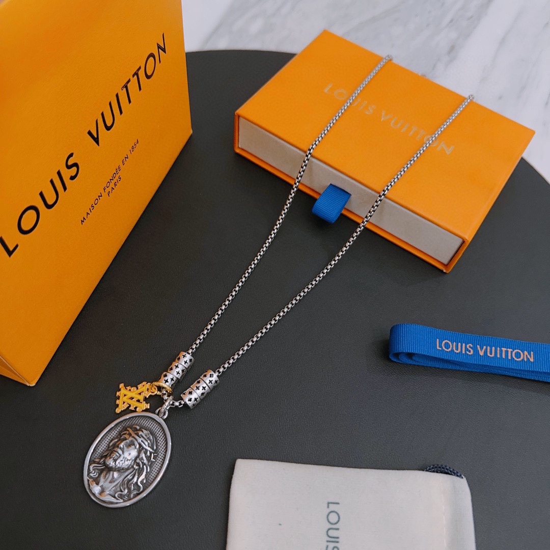 Louis Vuitton Necklaces